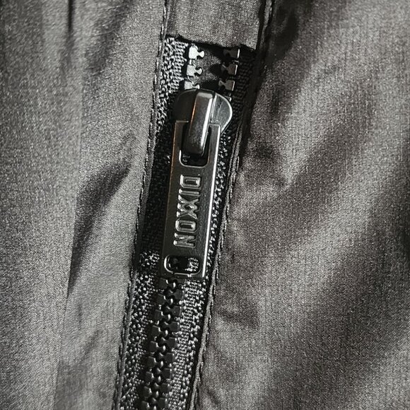 Dixxon Flannel Company Jacket Mens Small Black The Waterfront Hooded Windbreaker - Picture 3 of 12